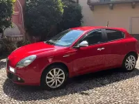 Usata Alfa Romeo Giulietta 109 CV (80 kW) 2018 Rosso Utilitaria