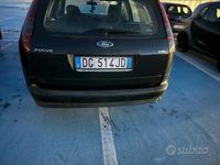 Usata Ford Focus 90 CV (66 kW) 2007 Nero Station wagon