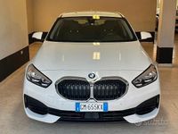 Usata BMW 116 Advantage 116 CV (85 kW) 2022 Bianco Utilitaria