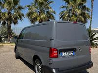 Usata VW Transporter 150 CV (110 kW) 2016 Grigio Furgone
