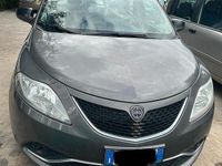 Gebraucht Lancia Ypsilon 95 PS (69 kW) 2016 Grau Kleinwagen