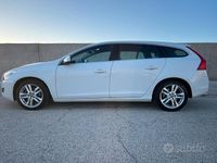 Usata Volvo V60 163 CV (119 kW) 2012 Bianco Station wagon