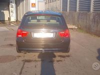 Usata BMW 320 184 CV (135 kW) 2011 Nero Station wagon