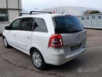 Usata Opel Zafira 150 CV (110 kW) 2011 Bianco Monovolume