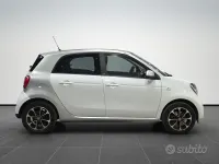 Usata Smart ForFour Passion 71 CV (52 kW) 2015 Bianco Utilitaria