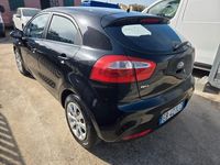 Usata Kia Rio 90 CV (66 kW) 2012 Nero Berlina