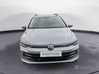 Usata VW Golf VIII Life 116 CV (85 kW) 2025 Grigio Station wagon