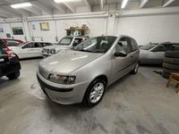Usata Fiat Punto 80 CV (58 kW) 2000 Argento Berlina