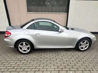 Usado Mercedes SLK200 163 CV (119 kW) 2004 Plateado Descapotable