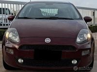 Usata Fiat Grande Punto 78 CV (57 kW) 2012 Rosso Utilitaria