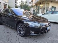 Usata Tesla Model S 244 kW (333 CV) 2015 Nero Utilitaria