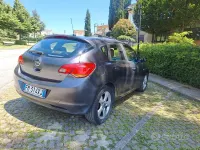 Usata Opel Astra Cosmo 110 CV (80 kW) 2010 Grigio Berlina