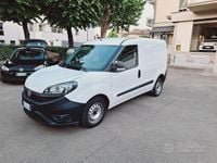 Occasion Fiat Doblò Easy 90 ch (66 kW) 2022 Blanc Monospace