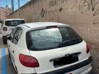 Usata Peugeot 206 75 CV (55 kW) 2002 Bianco Berlina
