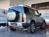 Usata Land Rover Defender HSE Dynamic 300 CV (220 kW) 2021 Verde SUV