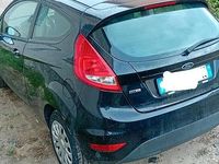 Usata Ford Fiesta 68 CV (50 kW) 2010 Nero Utilitaria