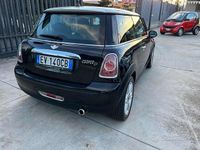 Usata Mini Cooper D 112 CV (82 kW) 2014 Nero Utilitaria