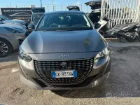 Usata Peugeot 208 Allure 102 CV (75 kW) 2022 Grigio Utilitaria