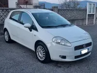 Usata Fiat Grande Punto 65 CV (47 kW) 2009 Bianco Utilitaria
