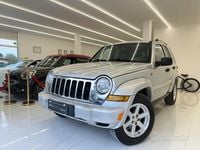 Usata Jeep Cherokee Limited 177 CV (130 kW) 2008 Grigio SUV
