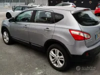 Usata Nissan Qashqai 131 CV (96 kW) 2011 Grigio SUV