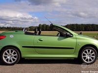Usata Peugeot 206 CC 109 CV (80 kW) 2001 Verde Cabrio