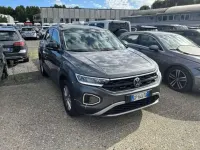 Usata VW T-Roc Life 150 CV (110 kW) 2023 Grigio SUV