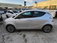 Usata Lancia Ypsilon Platinum 69 CV (50 kW) 2012 Argento Utilitaria