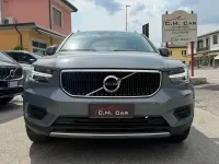 Usata Volvo XC40 Momentum 129 CV (94 kW) 2022 Grigio SUV