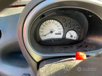 Usata Ford Ka 69 CV (50 kW) 2002 Rosso Utilitaria