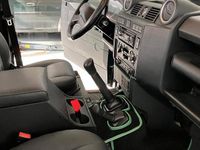 Usata Land Rover Defender 68 CV (50 kW) 2013 Grigio SUV