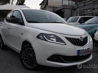 Usata Lancia Ypsilon Gold 69 CV (50 kW) 2023 Bianco pastello Utilitaria