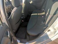 Usata Toyota Yaris 75 CV (55 kW) 2004 Grigio Utilitaria