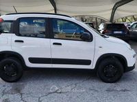 Usata Fiat Panda 4x4 S 87 CV (63 kW) 2020 Bianco Utilitaria