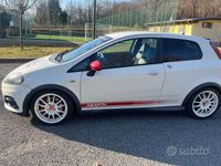 Usata Abarth Grande Punto 180 CV (132 kW) 2010 Bianco Utilitaria