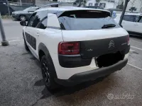 Usata Citroën C4 Cactus 82 CV (60 kW) 2016 Bianco Utilitaria