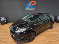 Usata Ford Fiesta Titanium 95 CV (69 kW) 2017 Nero Utilitaria