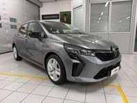 Usata Renault Clio V Evolution 101 CV (74 kW) 2025 Grigio Utilitaria