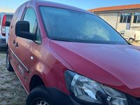 Usata VW Caddy 2011 Rosso Monovolume