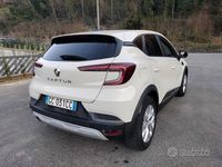 Usata Renault Captur Business 101 CV (74 kW) 2020 Beige SUV