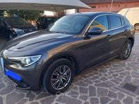 Usata Alfa Romeo Stelvio Executive 210 CV (154 kW) 2018 Gray SUV