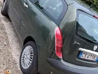 Usata Lancia Ypsilon 70 CV (51 kW) 2004 Verde Utilitaria