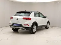 Usata VW T-Roc Style 116 CV (85 kW) 2023 Bianco SUV
