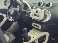 Usata Smart ForFour Passion 71 CV (52 kW) 2015 Bianco Utilitaria