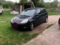 Usata Ford Fiesta 75 CV (55 kW) 2005 Nero Utilitaria