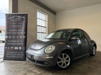 Usata VW New Beetle 104 CV (76 kW) 2009 Grigio Utilitaria
