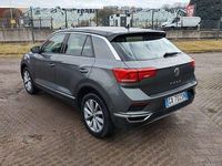 Usata VW T-Roc Style 150 CV (110 kW) 2020 Grigio SUV