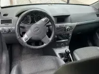 Usata Opel Astra 101 CV (74 kW) 2005 Grigio Berlina