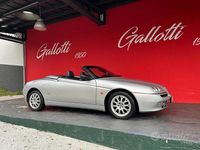 Usata Alfa Romeo Spider 155 CV (114 kW) 1999 Grigio metall Cabrio
