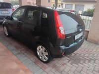 Usata Ford Fiesta Titanium 68 CV (50 kW) 2007 Nero Berlina
